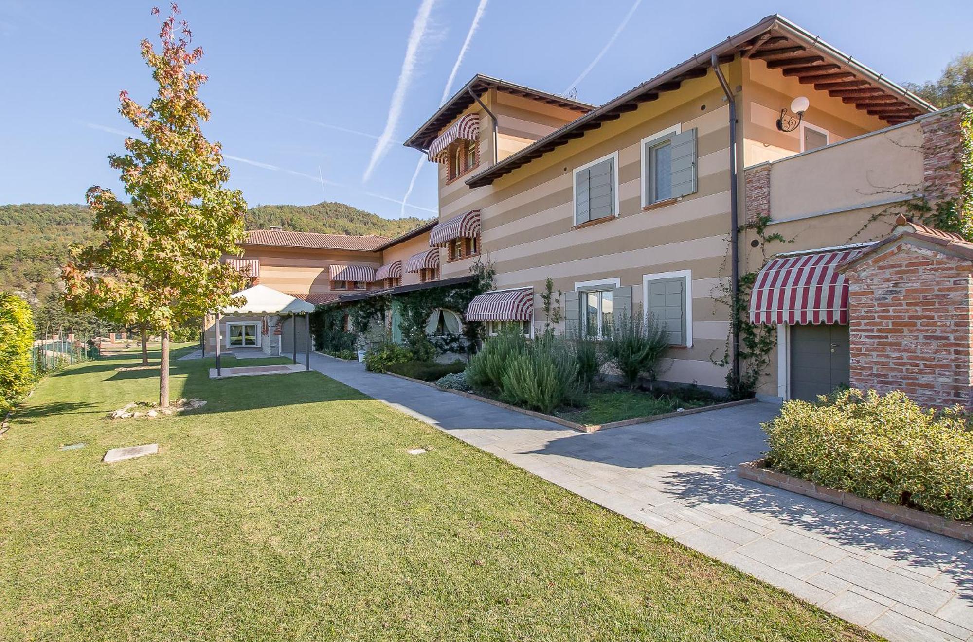 Tenuta Pian D'Attesio - Agriturismo Castelletto Soprano Kültér fotó