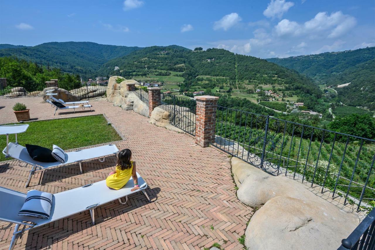 Tenuta Pian D'Attesio - Agriturismo Castelletto Soprano Kültér fotó