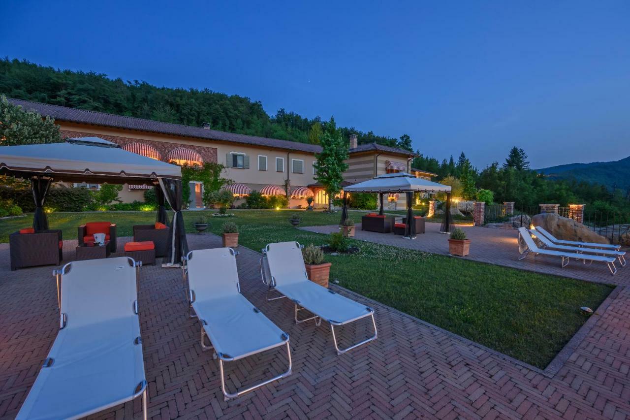 Tenuta Pian D'Attesio - Agriturismo Castelletto Soprano Kültér fotó