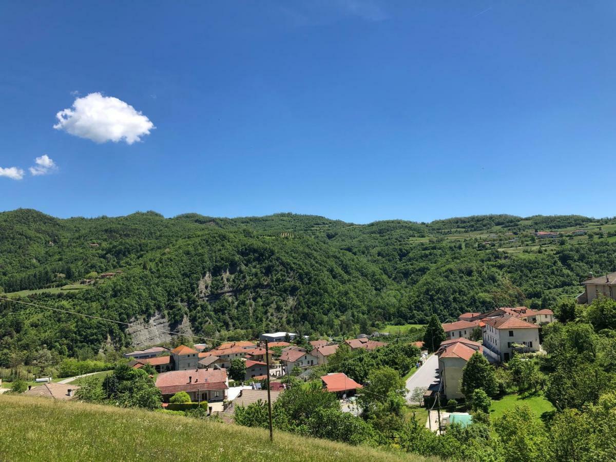 Tenuta Pian D'Attesio - Agriturismo Castelletto Soprano Kültér fotó